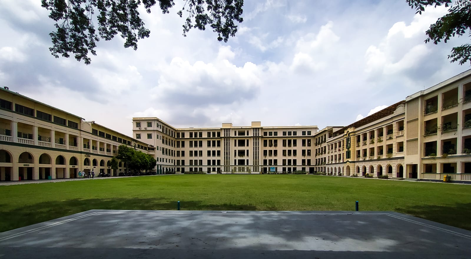 St. Xavier's Collegiate School